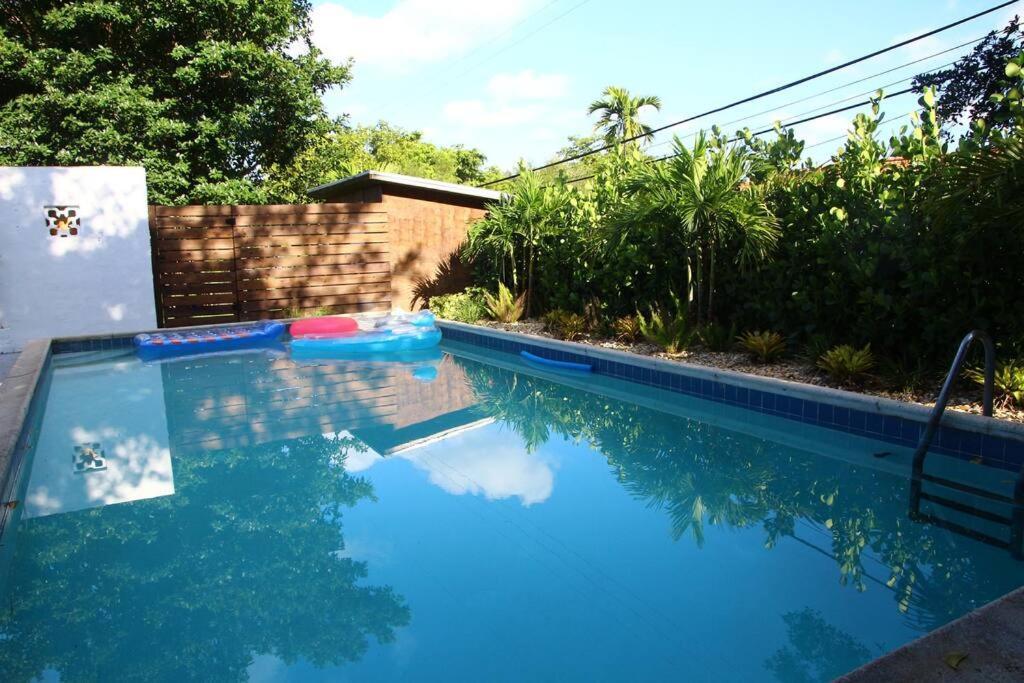 House With Pool, 10 Mins Drive To The Beach! Miami Shores Exterior foto