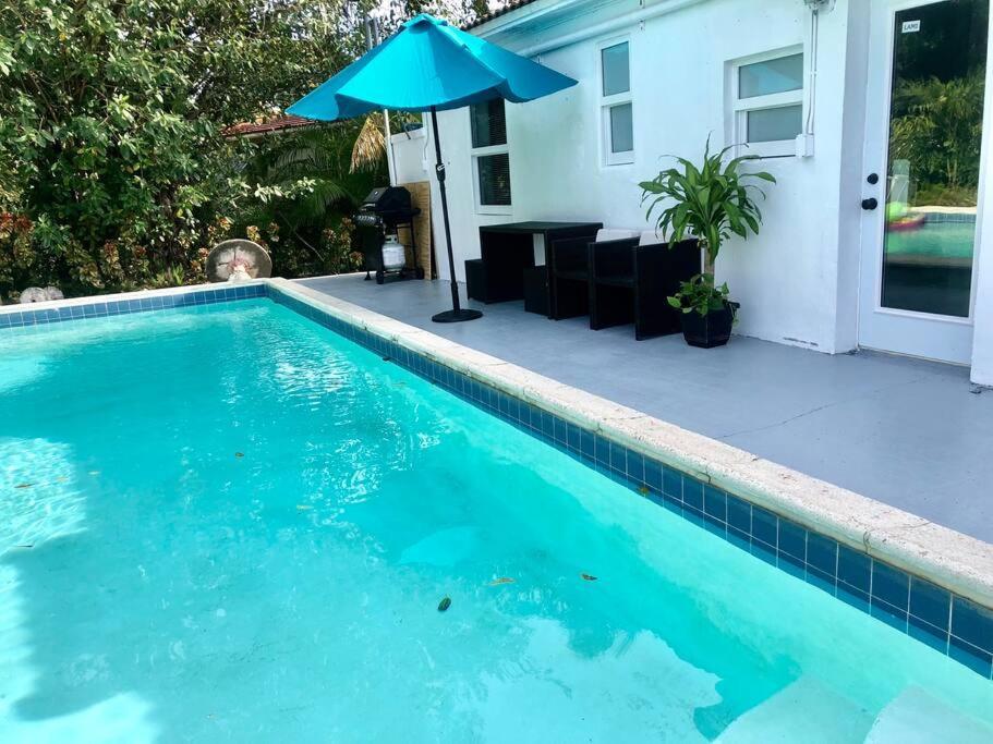 House With Pool, 10 Mins Drive To The Beach! Miami Shores Exterior foto